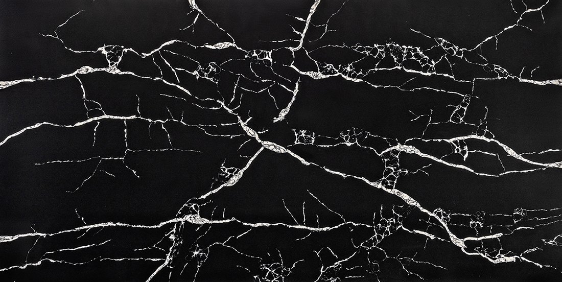 Stratus Quartz: Nero Marquina