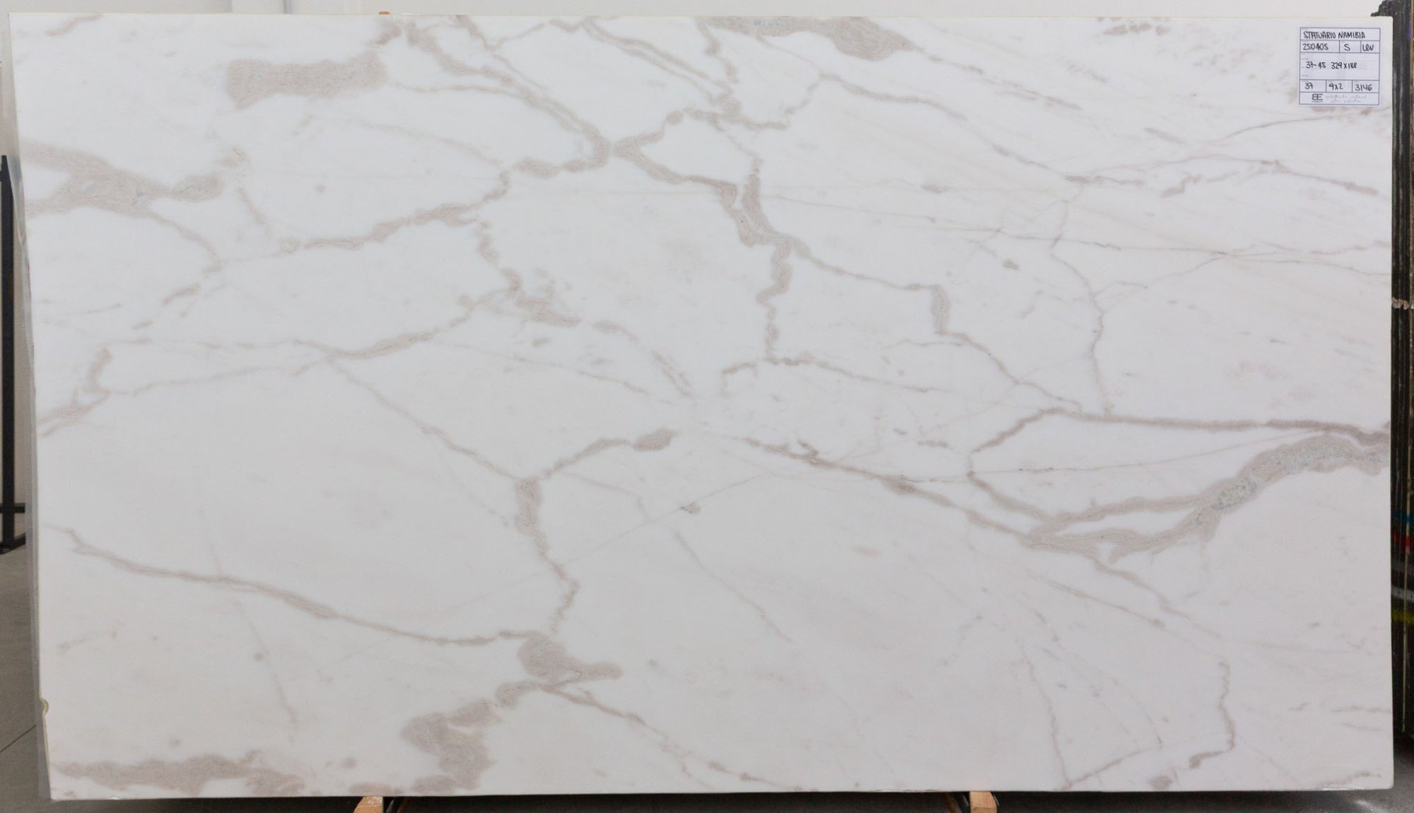 Calacatta Rhino Extra Premium
