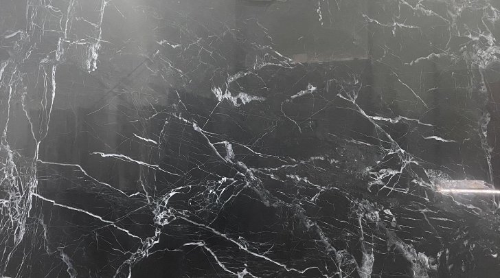 Venom Black