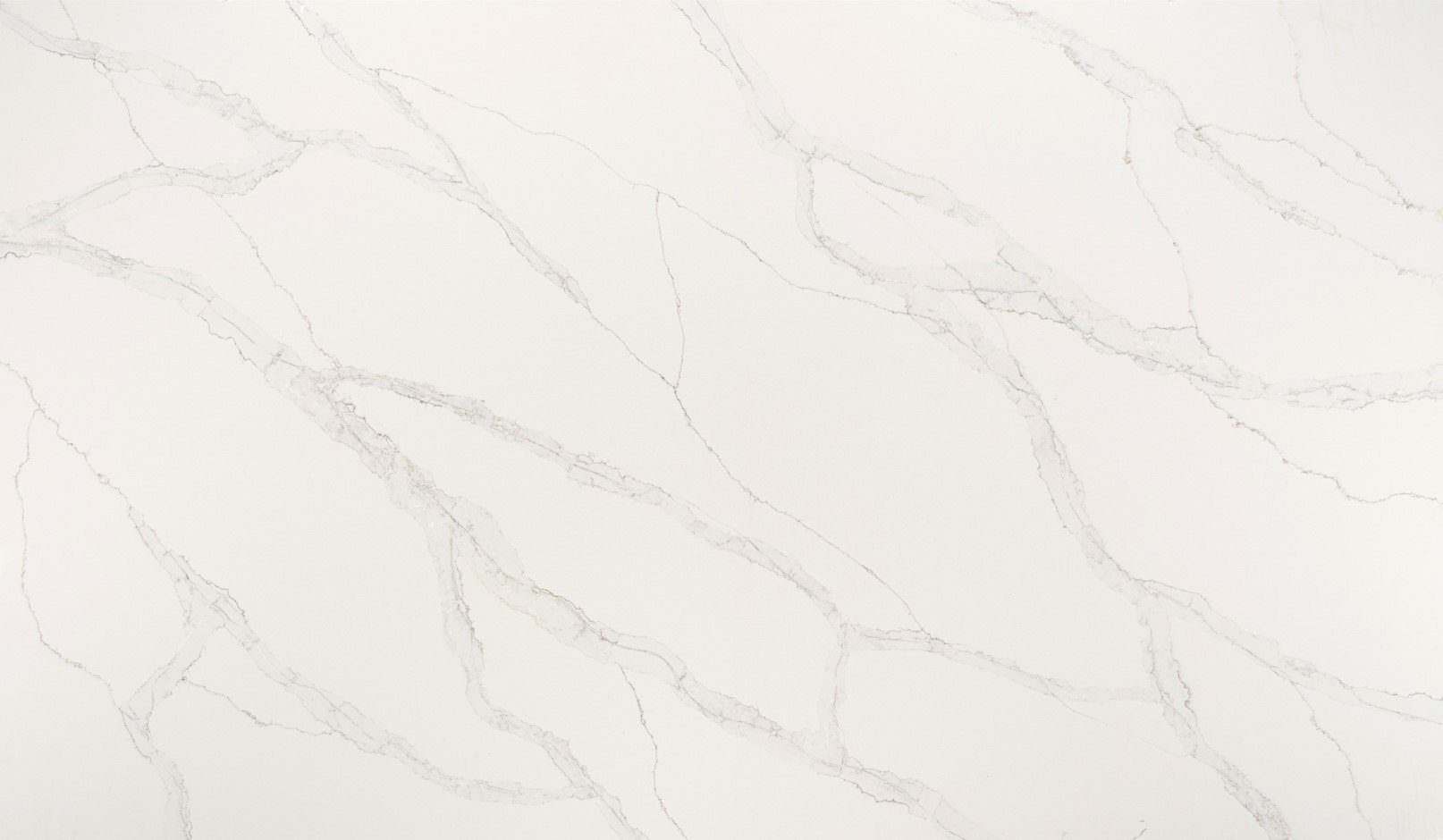 Stratus Quartz: Calacatta Altissmo
